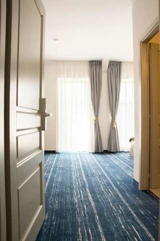 Отель Hotel Victoria Эфорие-Норд Стандартный двухместный номер с 1 кроватью или 2 отдельными кроватями-2