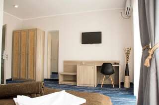 Отель Hotel Victoria Эфорие-Норд Стандартный двухместный номер с 1 кроватью или 2 отдельными кроватями-14